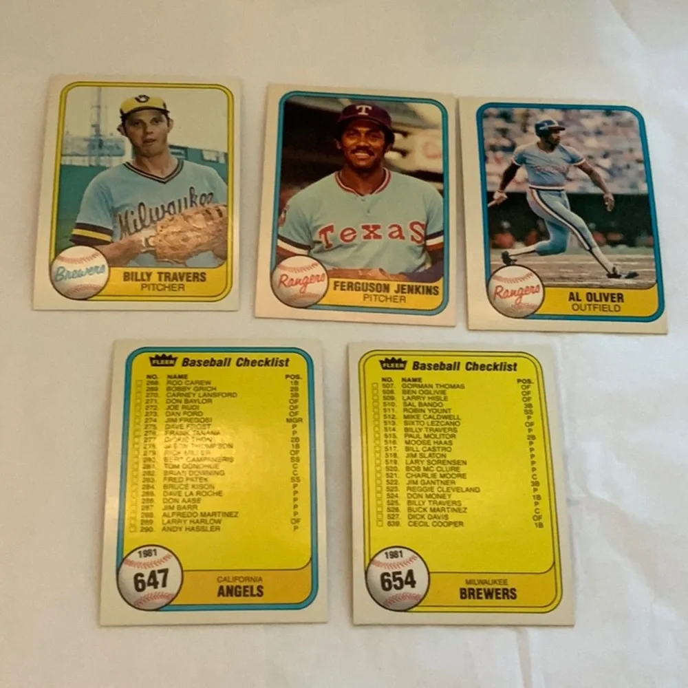 Bundle of Baseball Cards Lot 25